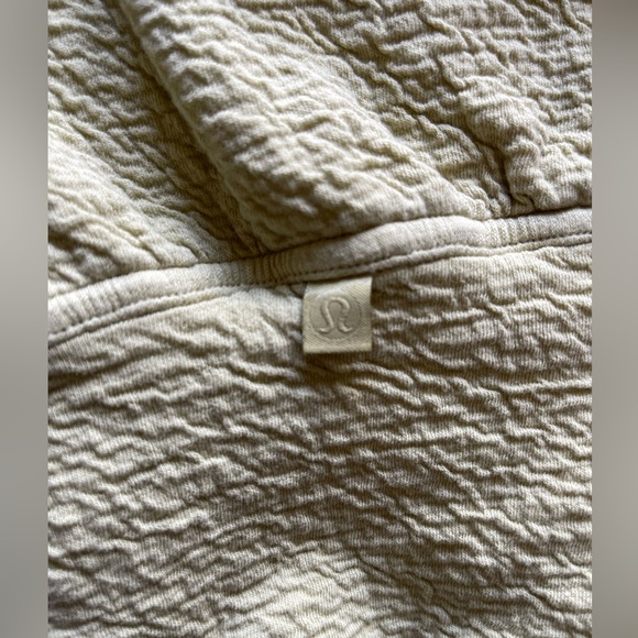 NWOT Lululemon Textured Crewneck Pullover size 2 - Picture 9 of 10